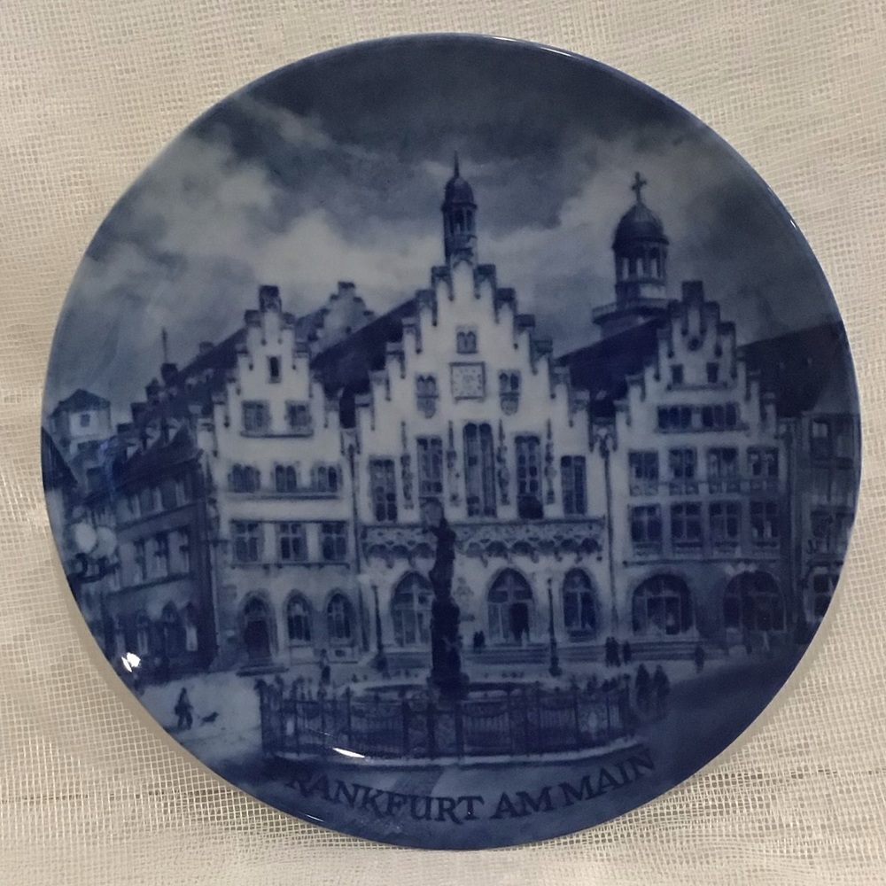 German plate by Kaiser of Frankfurt am Main Stadteteller